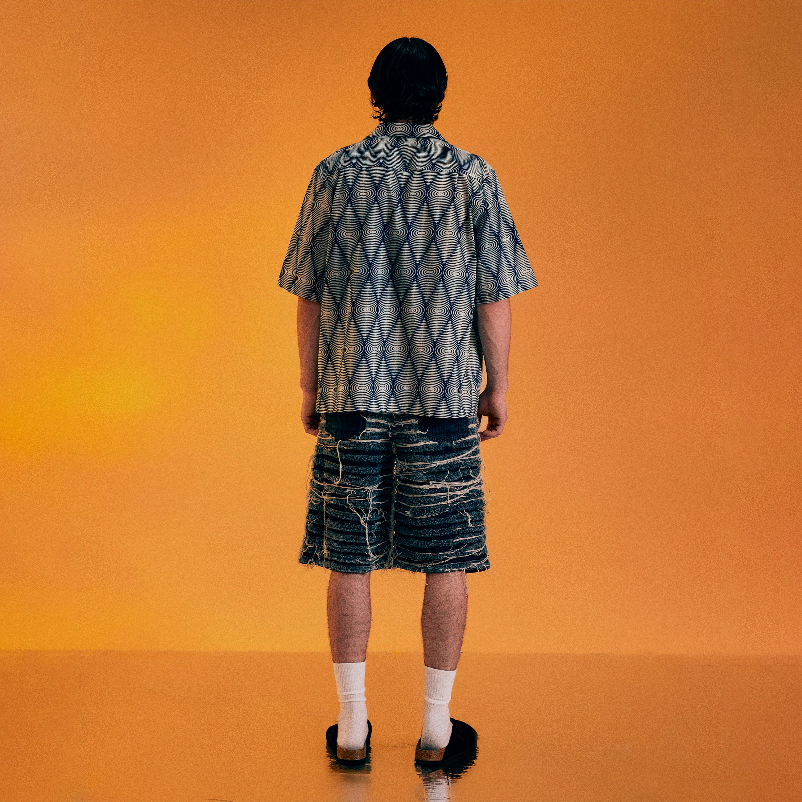 SHREDDED DENIM SHORTS