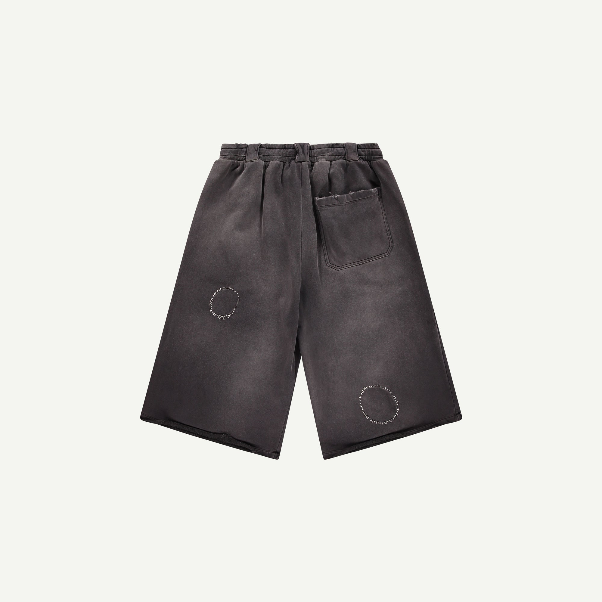 THRASHED SWEAT SHORTS IN BLACK