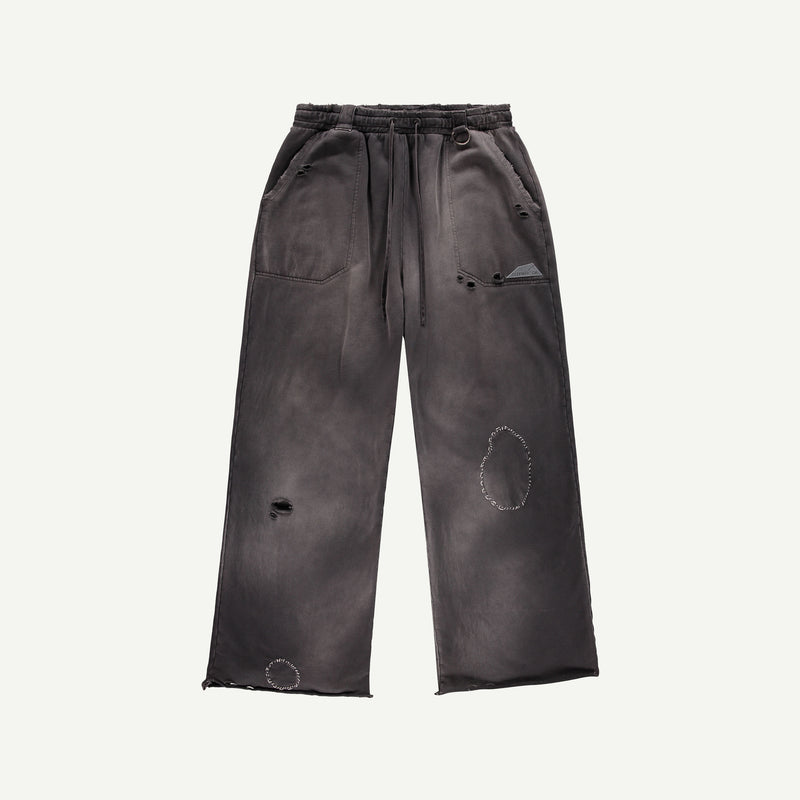 THRASHED SWEATPANTS IN BLACK