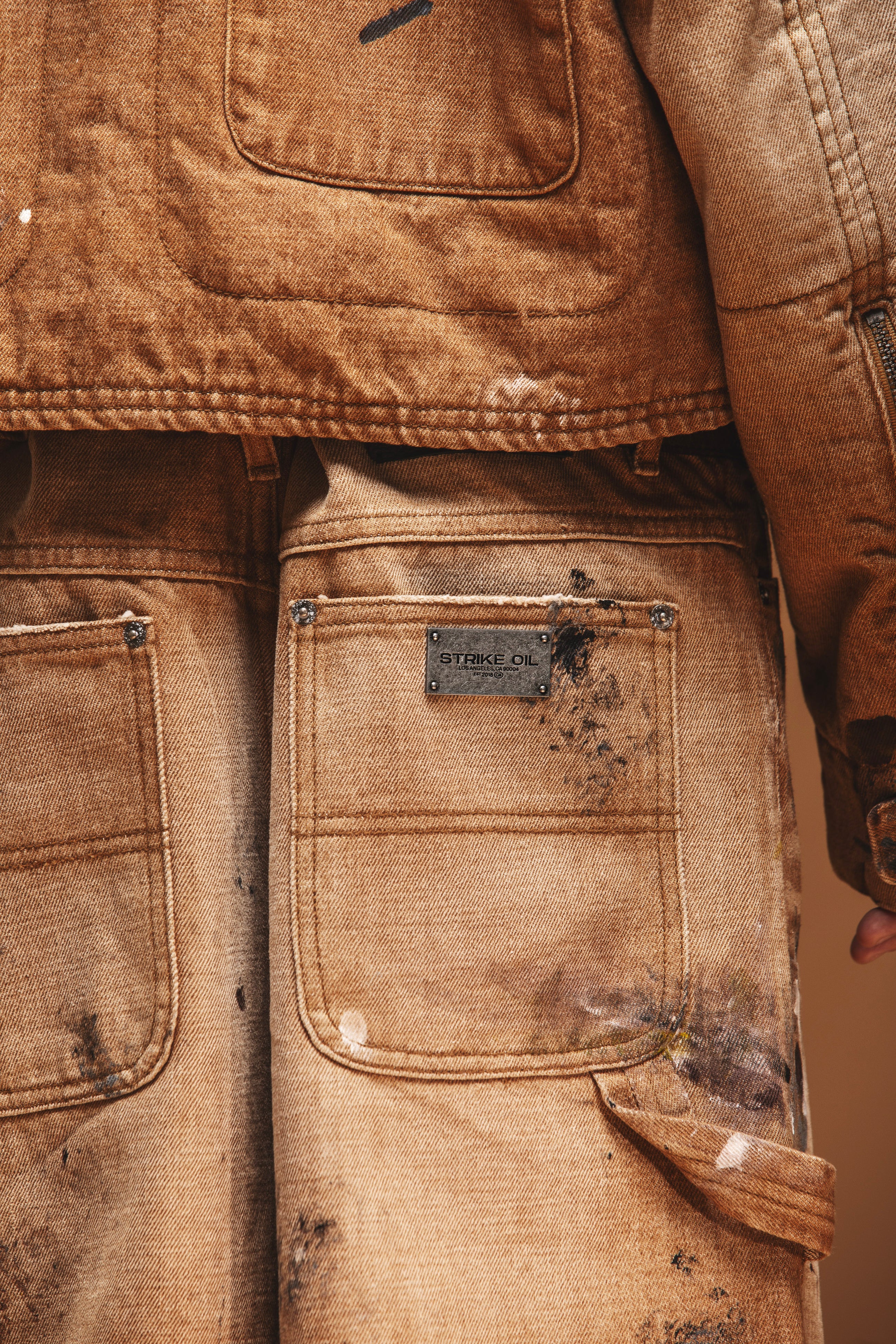 BROWN PAINTED CARPENTER SHORTS