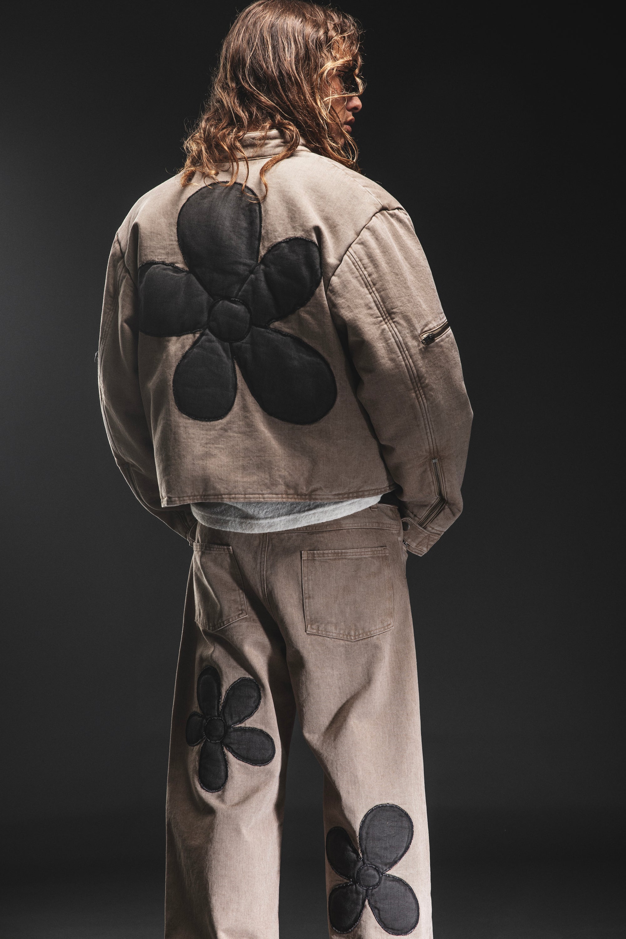 BEIGE FLOWER PUFFER JACKET